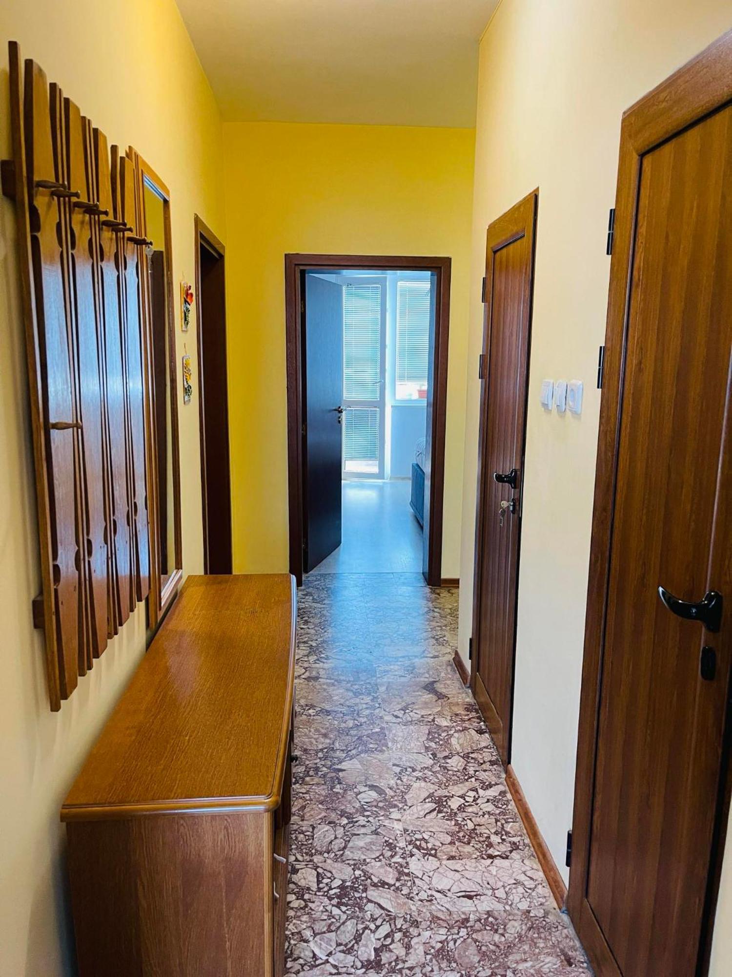 Sunny Cozy Flat In The Centre, Close To Beach, 4 Rooms, 105Sqm Varna Exterior foto